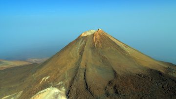 TEIDE, UN MUNDO NACIDO DEL FUEGO 